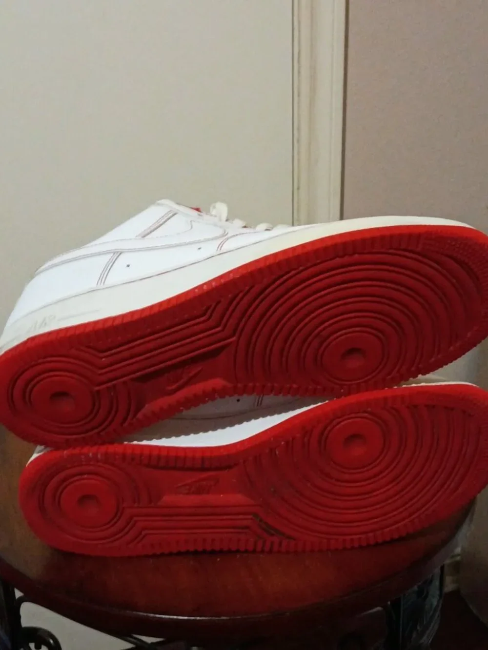 Nike Air Force 1 Sneakers Mens Size 11 US White University Red Shoes CV1724-100